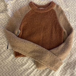 Aritzia (wilfred) cropped beige and brown fuzzy sweater.